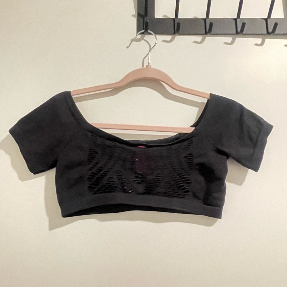 Black Crop Top With Cut Out | Size M